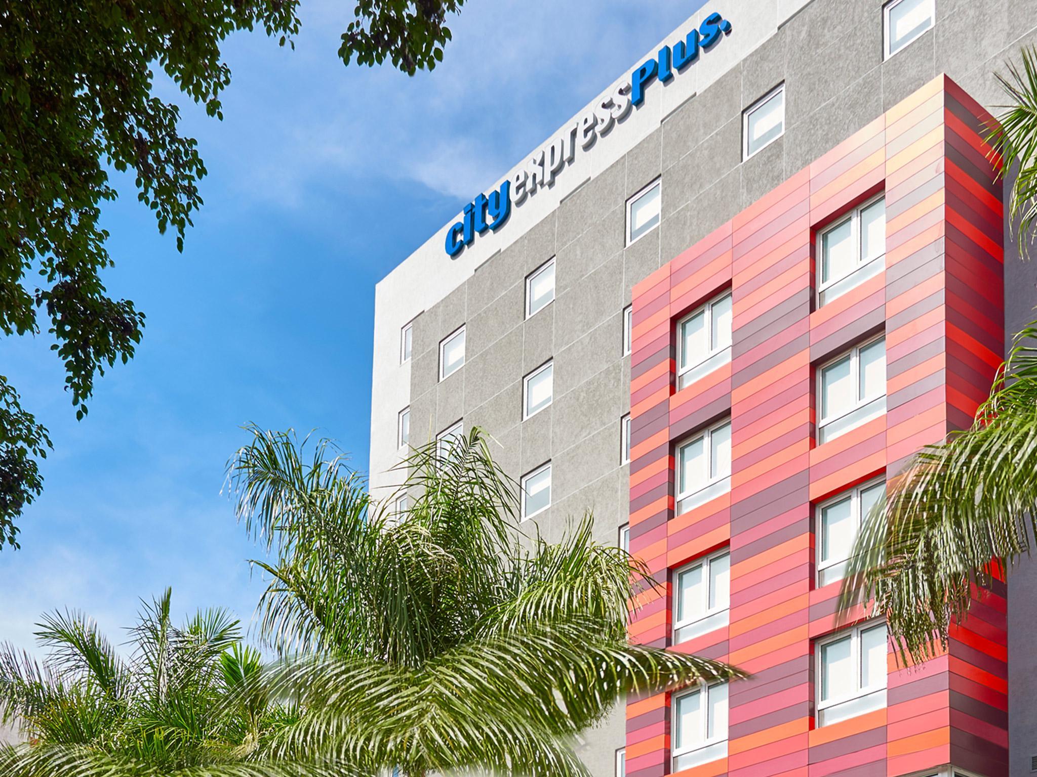 City Express Plus By Marriott Guadalajara Expo Zapopan Exterior foto